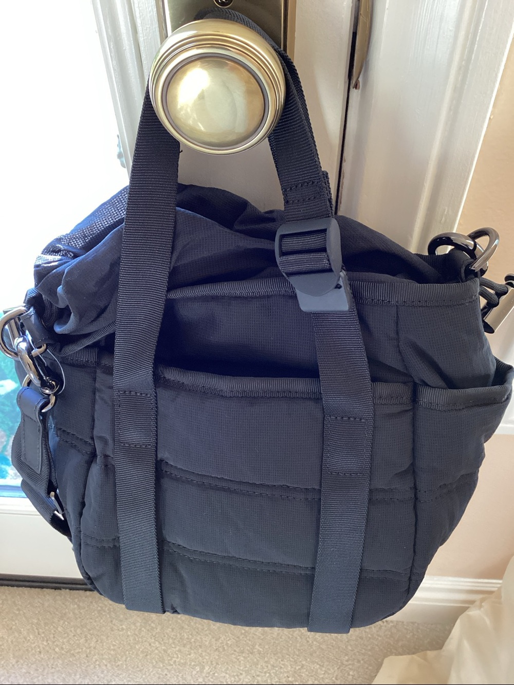 Lululemon bag - Picture 2 of 6